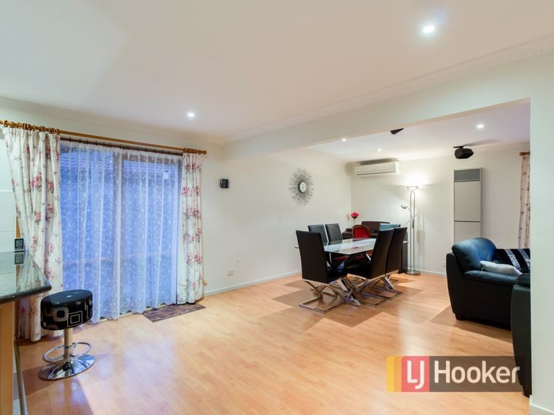 8 Cody Avenue, Hampton Park VIC 3976