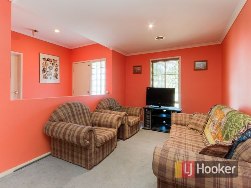 24 Highmount Drive, Hampton Park VIC 3976