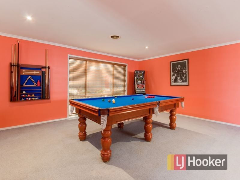 24 Highmount Drive, Hampton Park VIC 3976