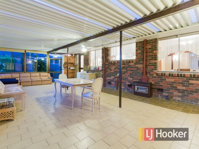 27 Winnima Avenue, Hampton Park VIC 3976