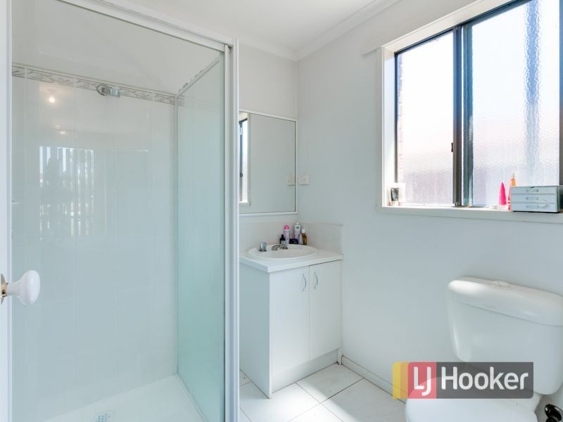 10 Silky Oak Drive, Cranbourne VIC 3977