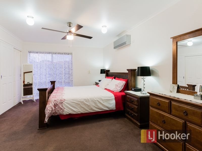 6 Ashton Rise, Narre Warren South VIC 3805