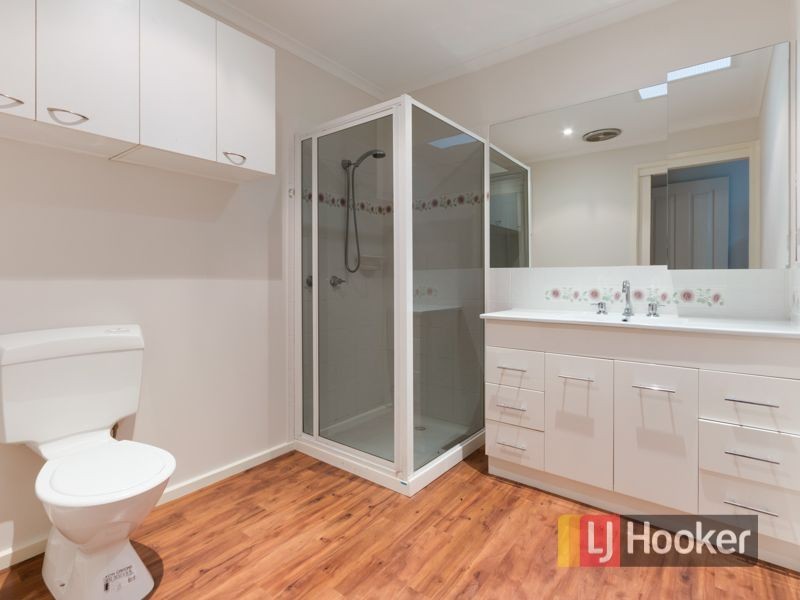 6 Ashton Rise, Narre Warren South VIC 3805