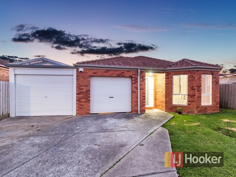 29 Glenora Way, Hampton Park VIC 3976