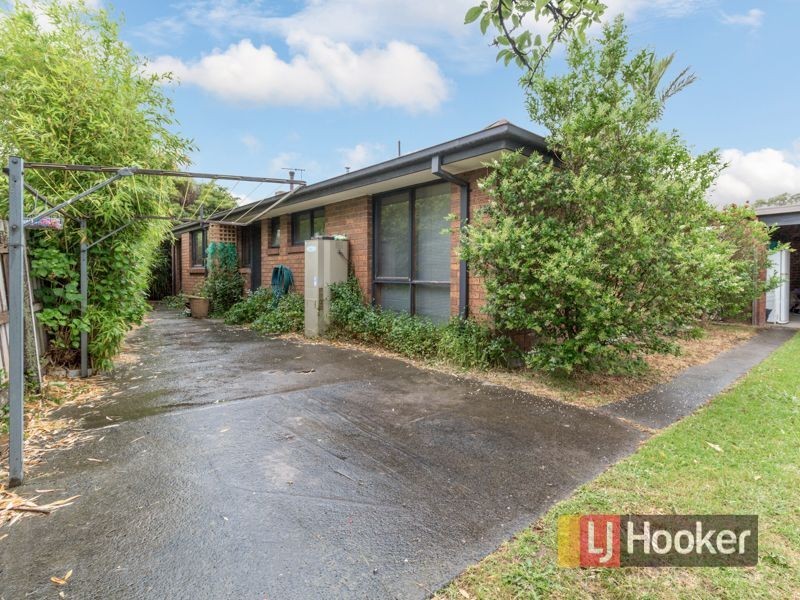 11 Sarah Place, Hampton Park VIC 3976