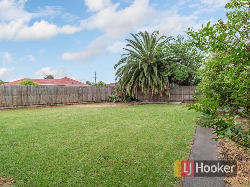 11 Sarah Place, Hampton Park VIC 3976