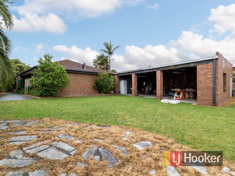 11 Sarah Place, Hampton Park VIC 3976