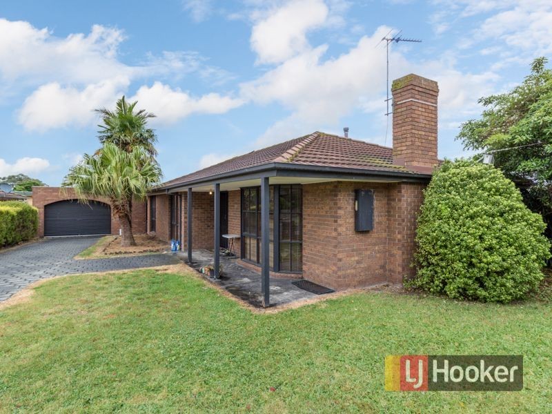11 Sarah Place, Hampton Park VIC 3976