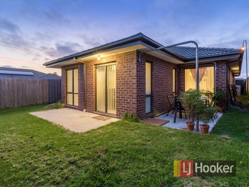 12 Meduno Drive, Hampton Park VIC 3976