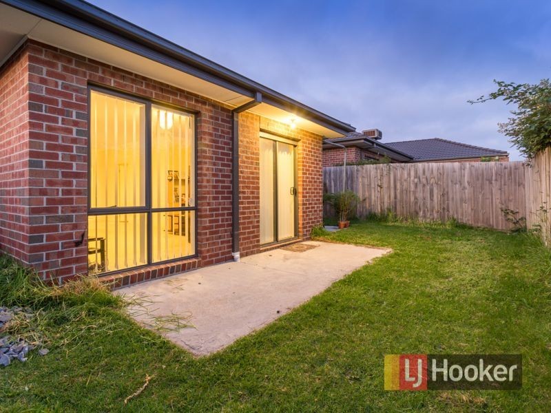 12 Meduno Drive, Hampton Park VIC 3976