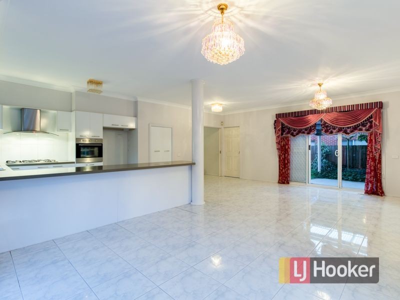 14 Lilac Crescent, Berwick VIC 3806