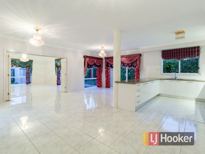 14 Lilac Crescent, Berwick VIC 3806