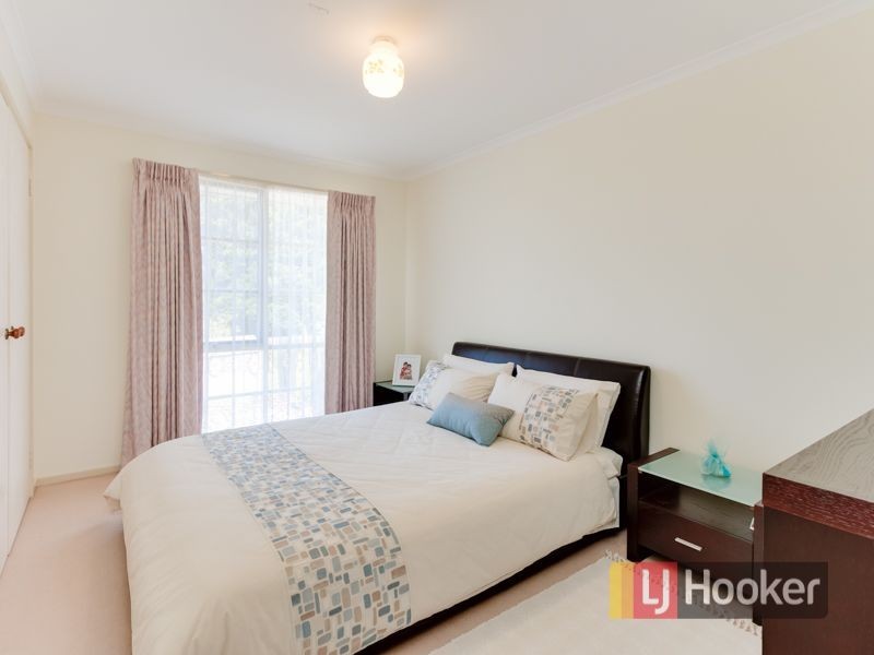 9 Wevlin Close, Endeavour Hills VIC 3802