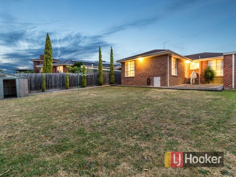 9 Wevlin Close, Endeavour Hills VIC 3802