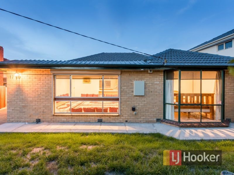 17 Avril Street, Dandenong North VIC 3175