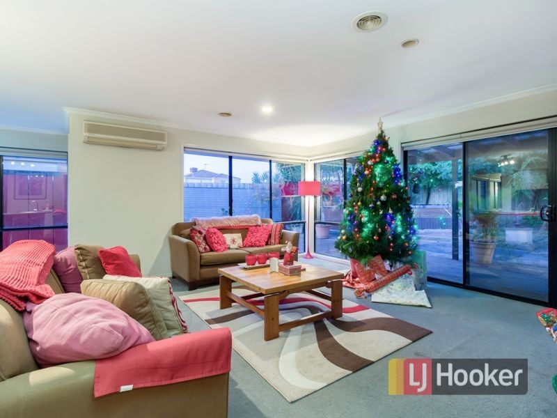 6 Park City Drive, Lynbrook VIC 3975