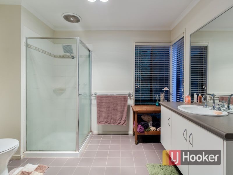 6 Park City Drive, Lynbrook VIC 3975