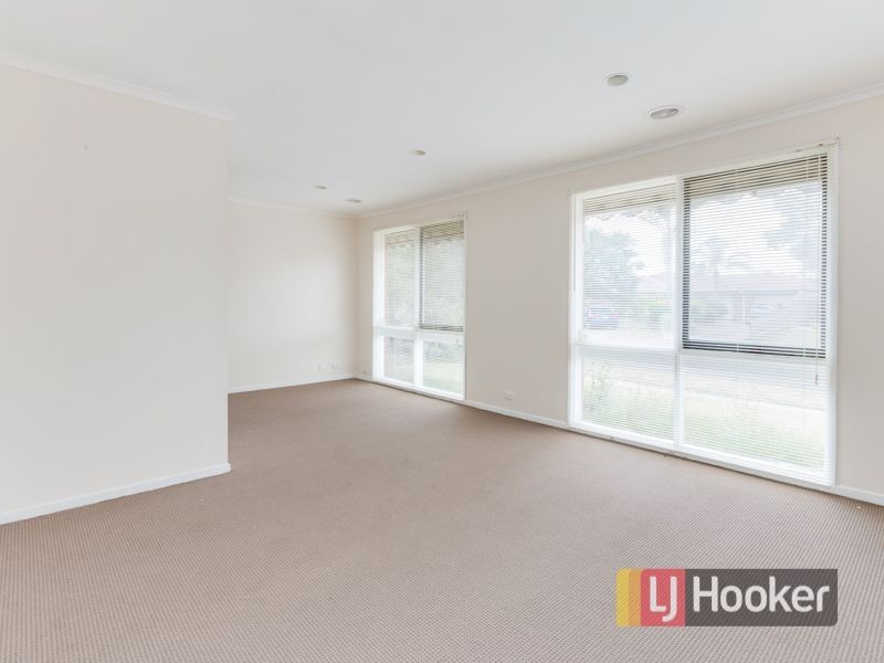 7 Blueberry Close, Cranbourne North VIC 3977