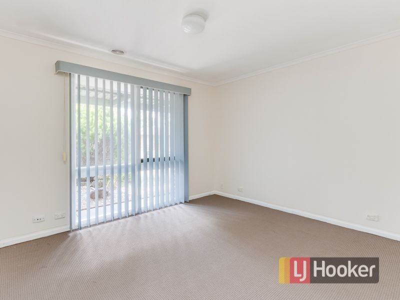 7 Blueberry Close, Cranbourne North VIC 3977