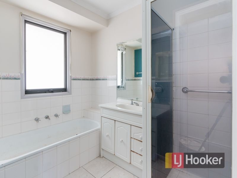 7 Blueberry Close, Cranbourne North VIC 3977