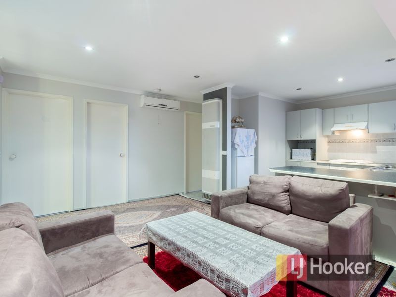 40 Bellbrae Crescent, Cranbourne West VIC 3977