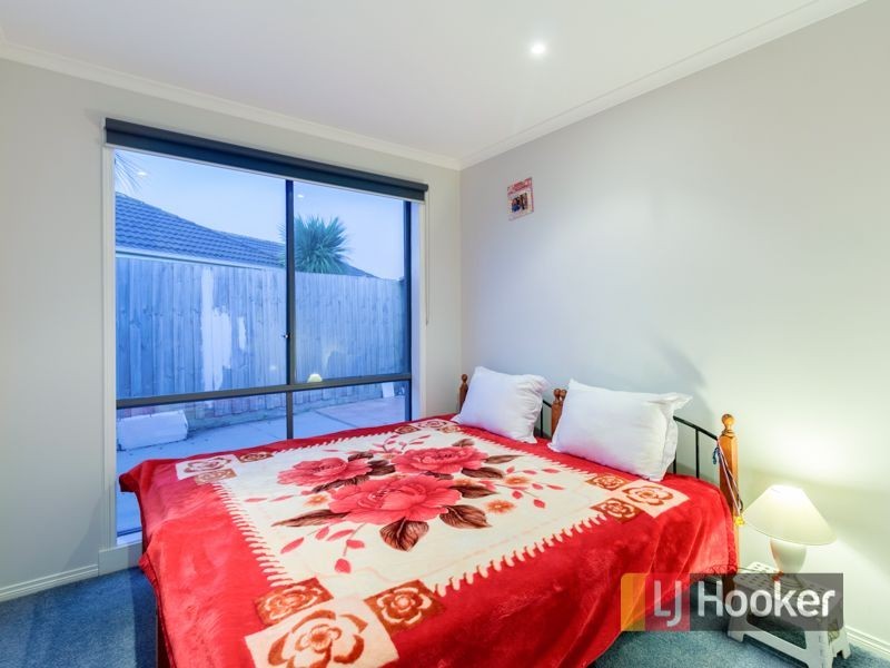 40 Bellbrae Crescent, Cranbourne West VIC 3977