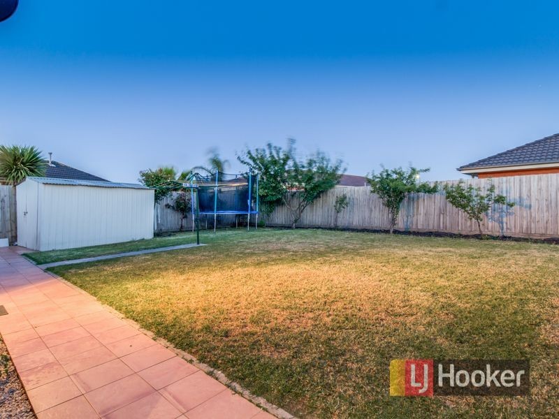 40 Bellbrae Crescent, Cranbourne West VIC 3977