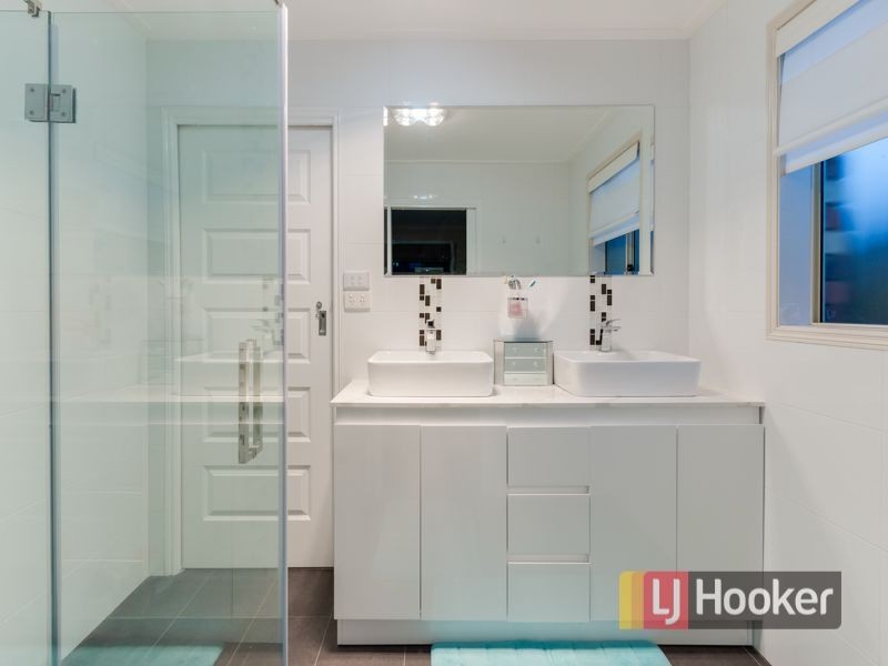 61 Bella Crescent, Hallam VIC 3803