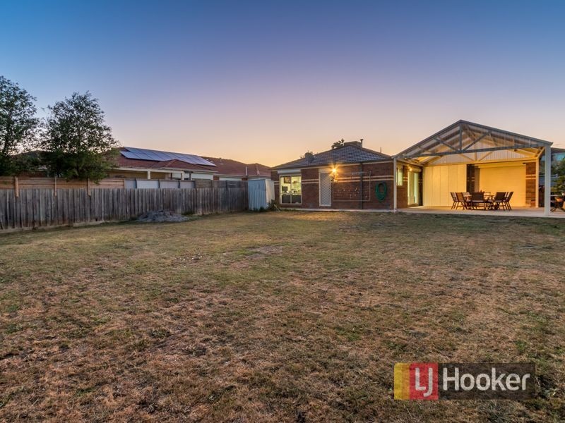 61 Bella Crescent, Hallam VIC 3803