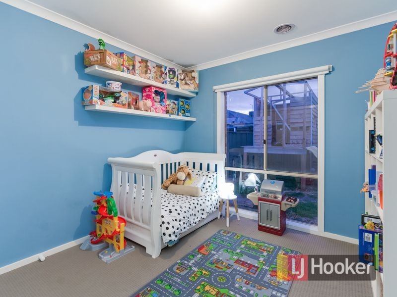 3 Cerbera Bend, Cranbourne North VIC 3977