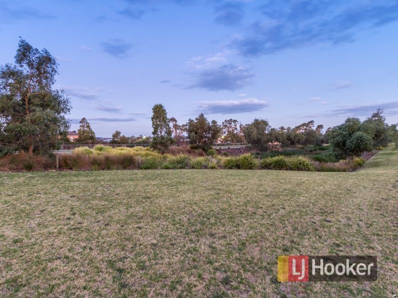 3 Cerbera Bend, Cranbourne North VIC 3977