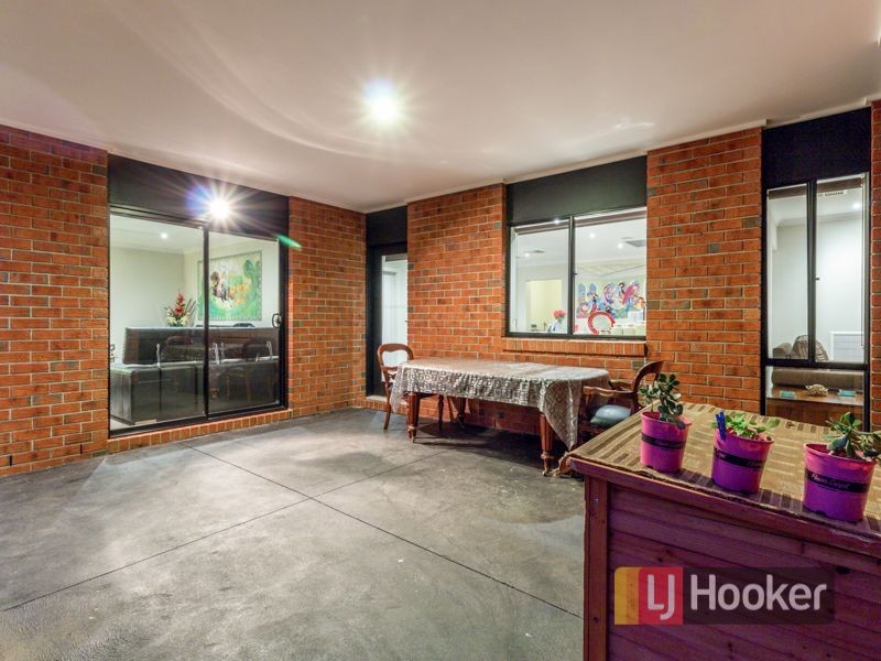 51 Thunderbolt Drive, Cranbourne East VIC 3977