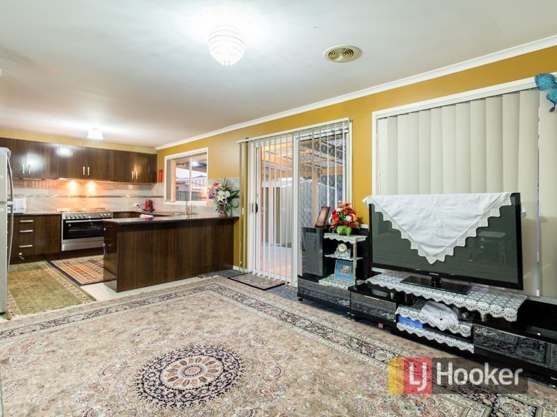 13 Lansbury Drive, Narre Warren South VIC 3805