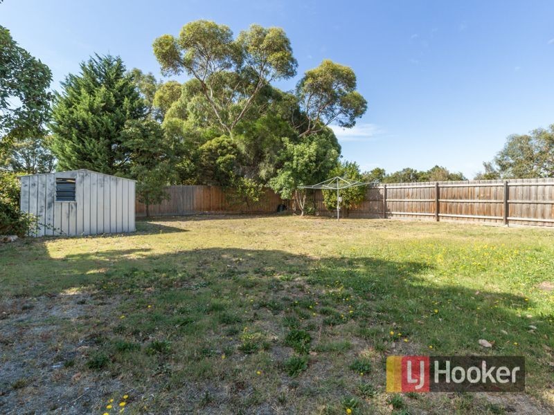 6 Hedley Place, Hampton Park VIC 3976