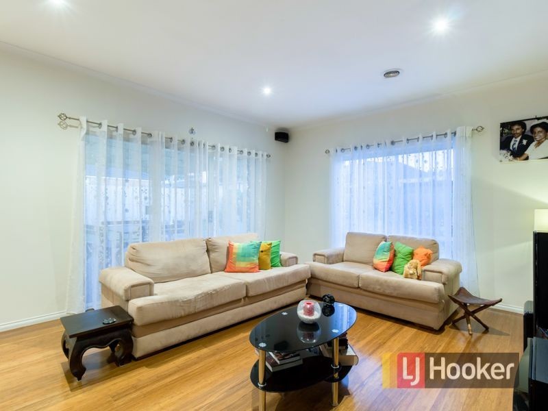 23 Silvercreek Drive, Lynbrook VIC 3975