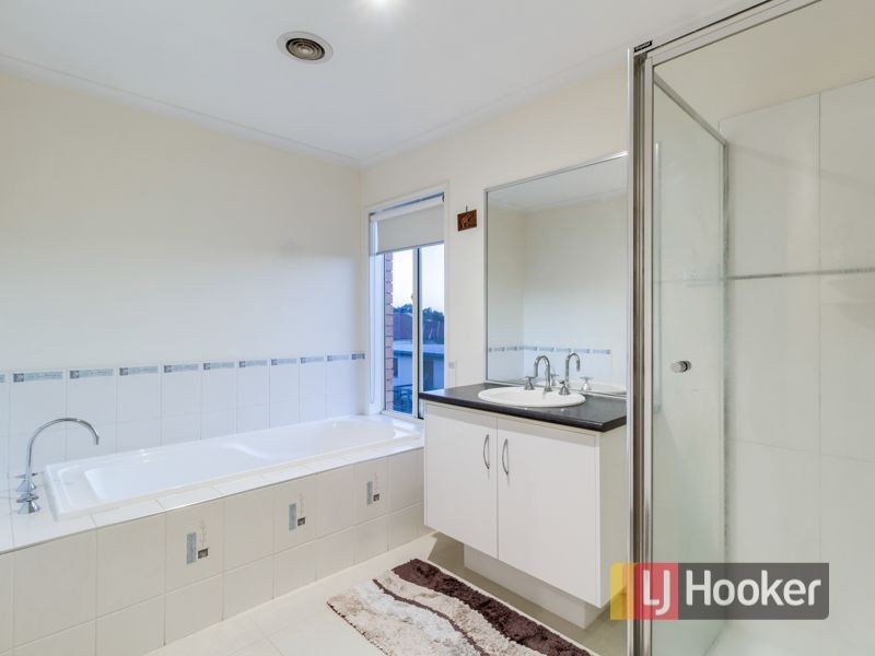 23 Silvercreek Drive, Lynbrook VIC 3975