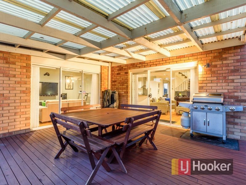 23 Silvercreek Drive, Lynbrook VIC 3975