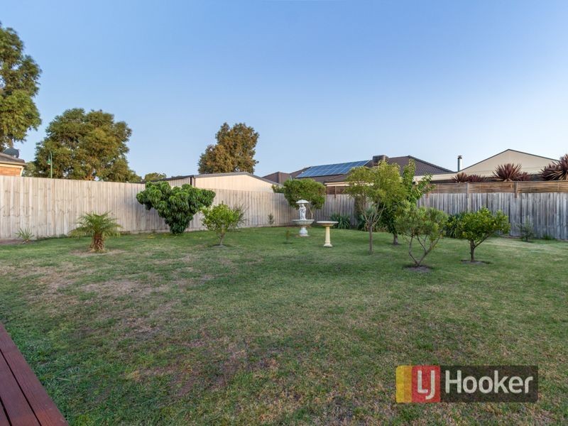 23 Silvercreek Drive, Lynbrook VIC 3975