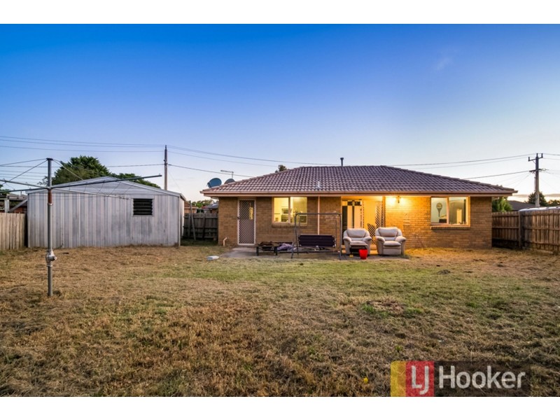 60 Strong Drive, Hampton Park VIC 3976