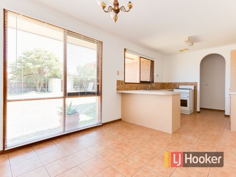 10 Simon Court, Hampton Park VIC 3976