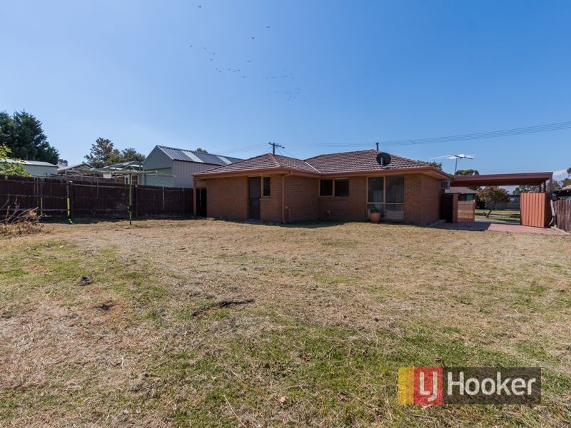 10 Simon Court, Hampton Park VIC 3976