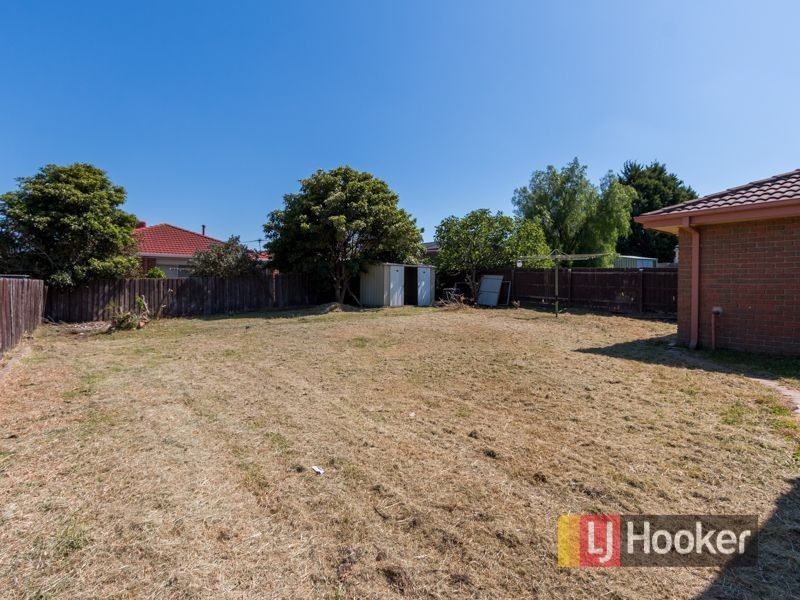 10 Simon Court, Hampton Park VIC 3976