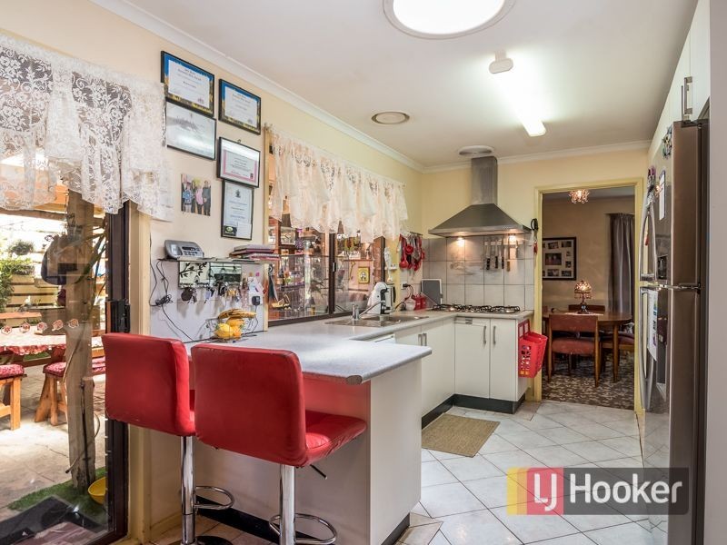 2 Hazeldean Court, Hampton Park VIC 3976