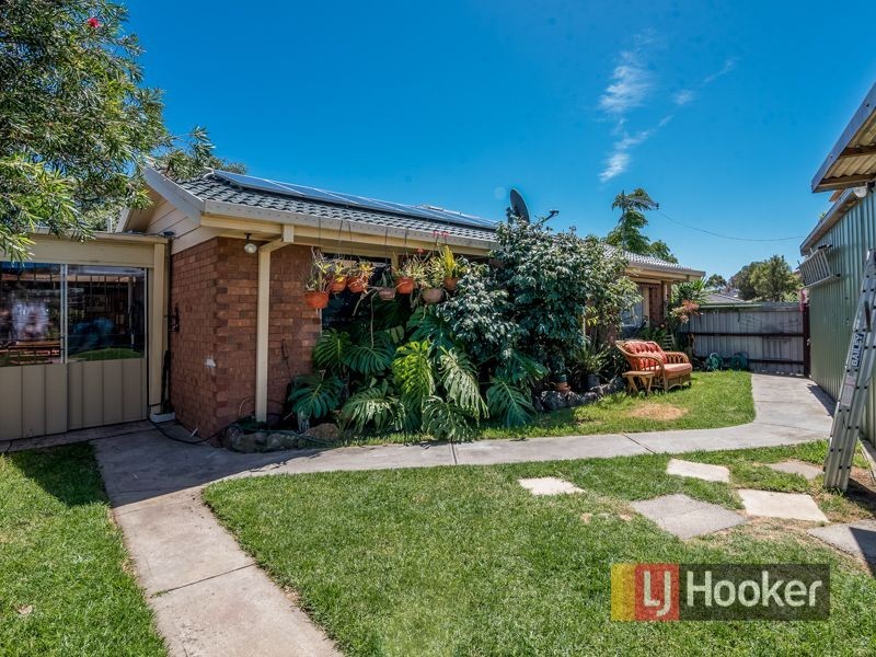 2 Hazeldean Court, Hampton Park VIC 3976