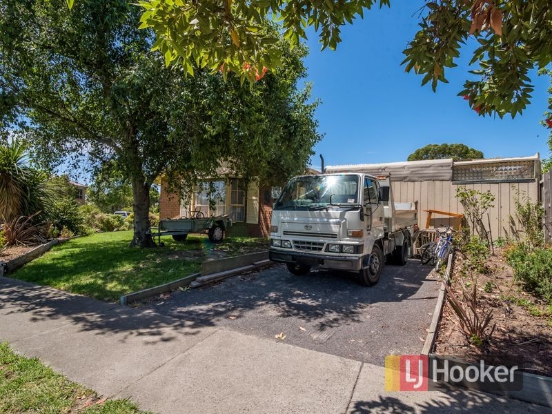 2 Hazeldean Court, Hampton Park VIC 3976