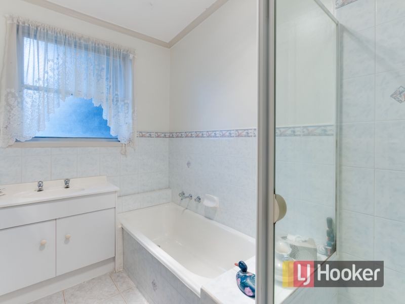 11 Bellvue Court, Hampton Park VIC 3976