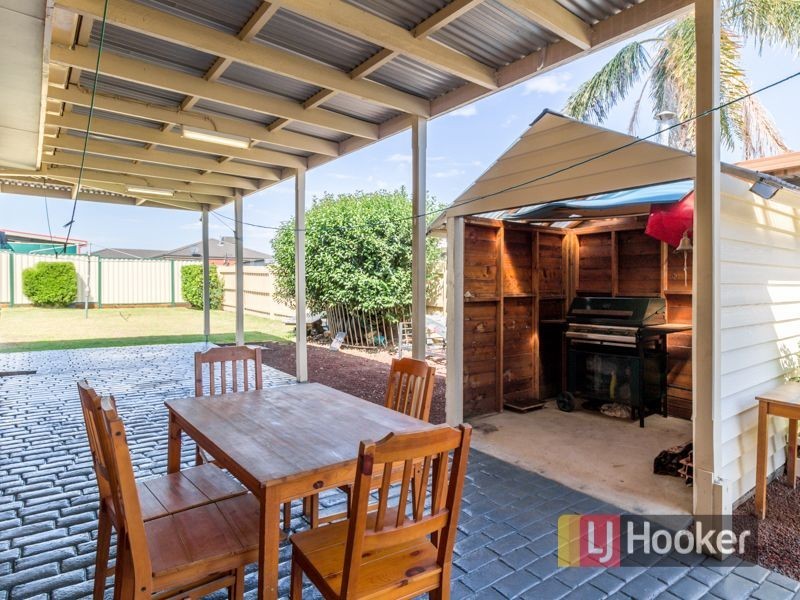 6 Cairns Road, Hampton Park VIC 3976