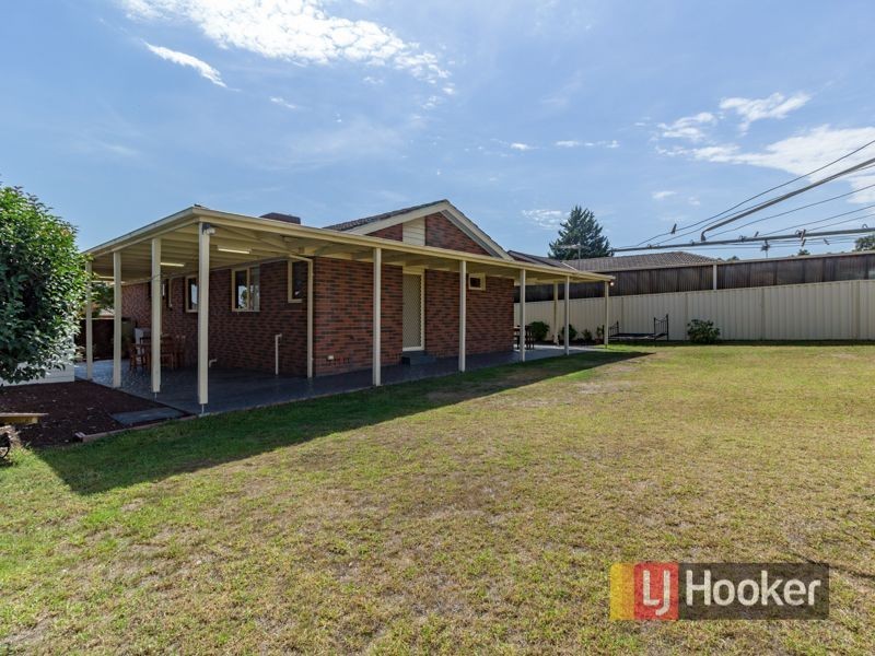 6 Cairns Road, Hampton Park VIC 3976
