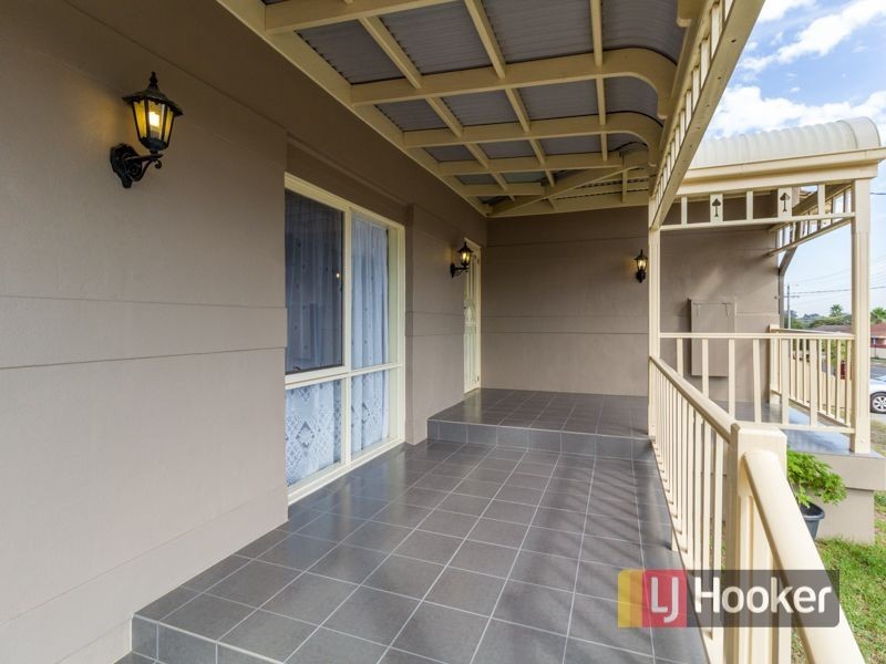 6 Cairns Road, Hampton Park VIC 3976
