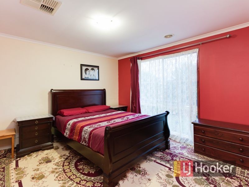 3 Forsyth Court, Cranbourne North VIC 3977